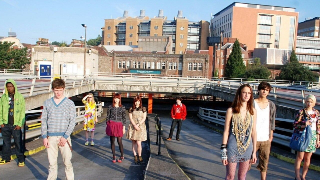 Skins 6. Sezon 1. Bölüm izle